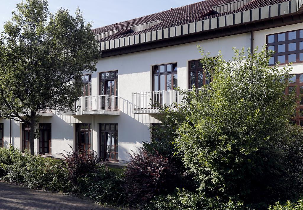 Tagungs- Und Bildungszentrum Steinbach/Taunus Steinbach im Taunus Dış mekan fotoğraf