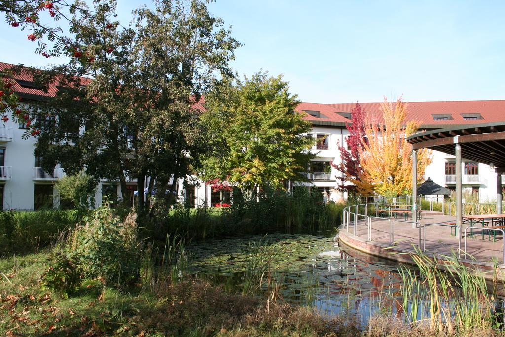 Tagungs- Und Bildungszentrum Steinbach/Taunus Steinbach im Taunus Dış mekan fotoğraf